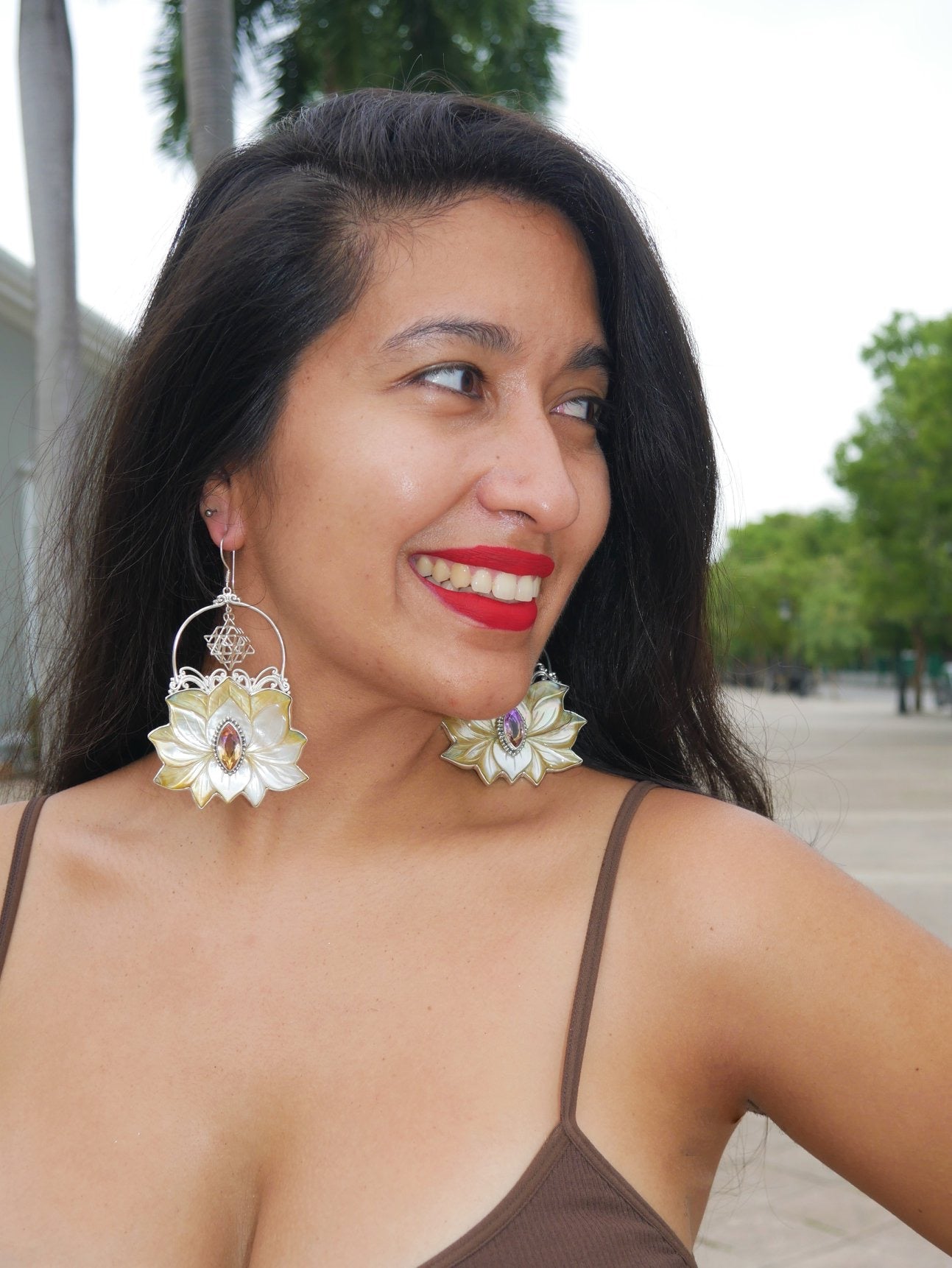 Amatrine Sterling Silver Mother of Pearl Lotus Bali Earrings